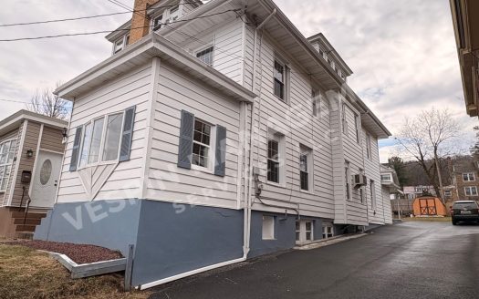1921 W Norwegian St, Pottsville, PA 17901